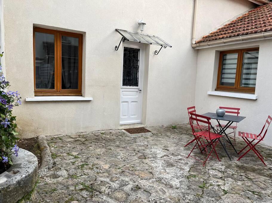 Petite Maison De Ville Au Calme 布里·孔德·罗伯特 外观 照片