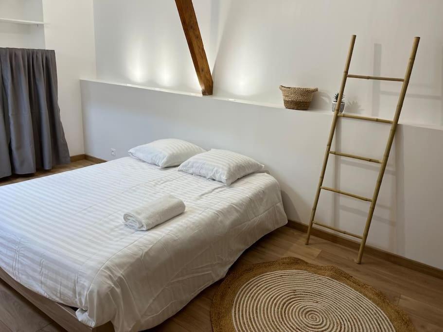 Petite Maison De Ville Au Calme 布里·孔德·罗伯特 外观 照片
